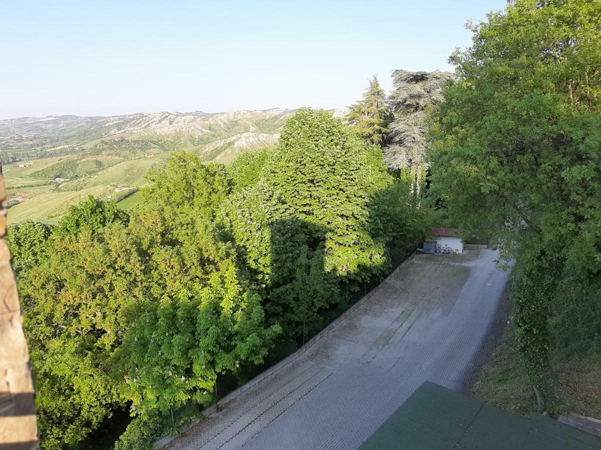 شقة Bella Vista Tossignano المظهر الخارجي الصورة